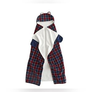 Homespun Holiday Plaid Sherpa Hooded Throw 50” x 60” (Tartan Plaid Navy)